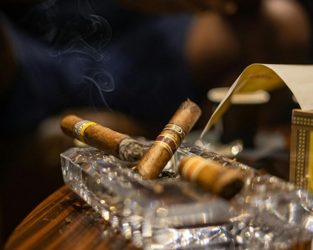Exploring the World’s Best Cigar Brands: A Premium Experience